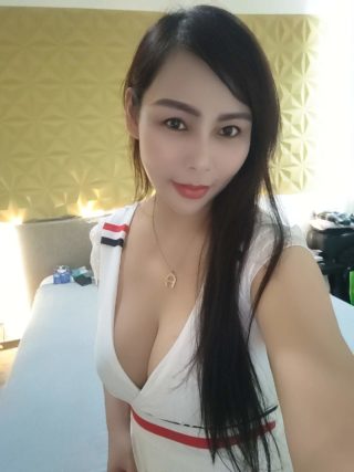 Lily, 25 years old China escort in Hasselt